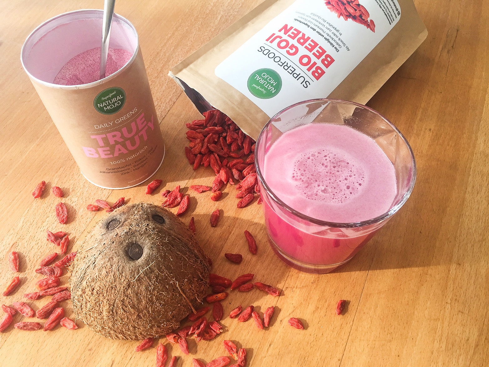 NATURAL MOJO POWDERS Daily Greens, True Beauty, Berry Boost im test und Alternativen