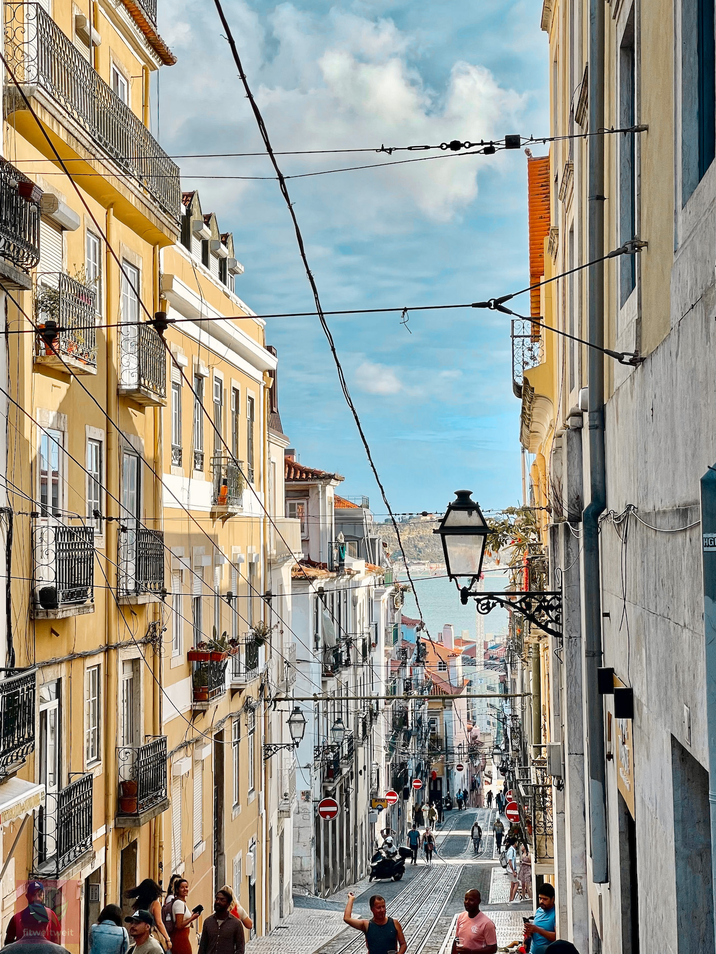 Lissabon Straßenbahn Altstadt aktuell 2022