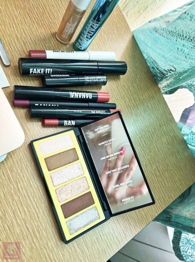 BANANA BEAUTY ERFAHRUNGEN Lipstick mascara Eyeliner BANANA BEAUTY ERFAHRUNGEN Lipstick mascara Eyeliner