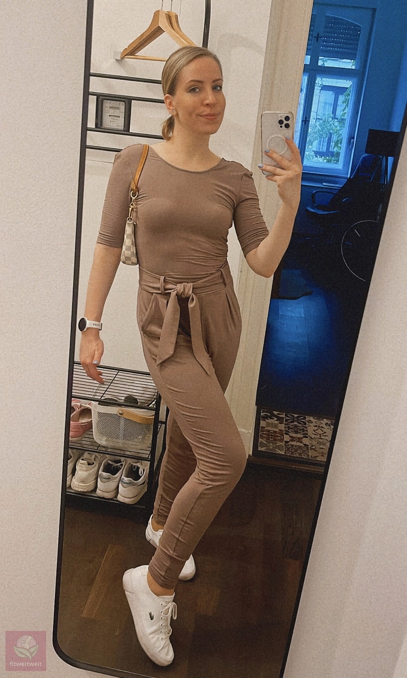 LAYLA JUMPSUIT Les Lunes Erfahrungen LAYLA JUMPSUIT Les Lunes Erfahrungen