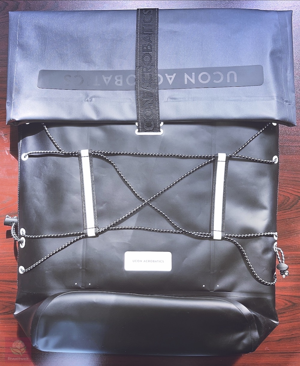 UCON ACROBATICS Rucksack Test Details und Funktionen