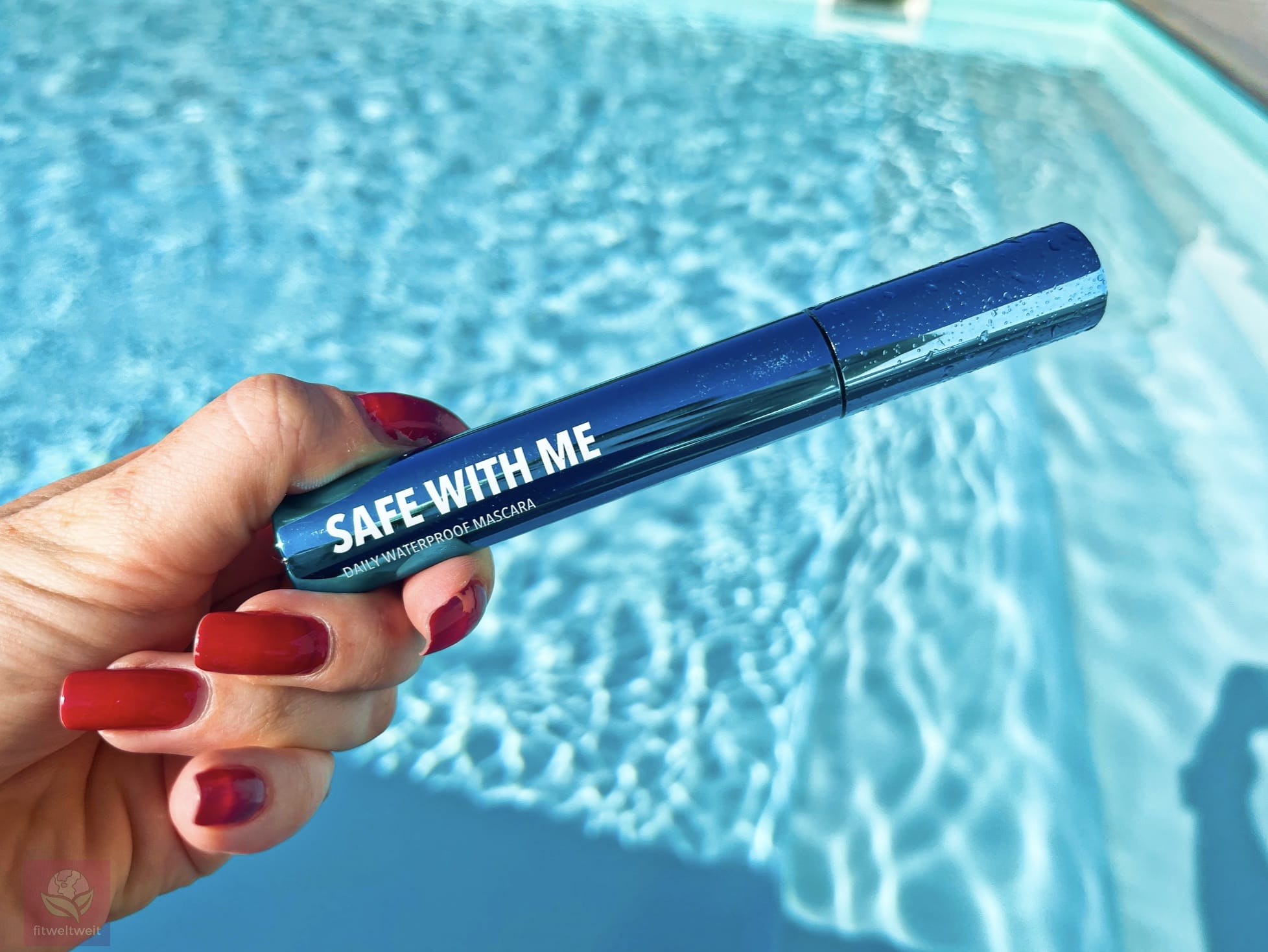 SAVE ME WATERPROOF Banana Beauty Mascaras im Test Wimperntusche SAVE ME WATERPROOF Banana Beauty Mascaras im Test Wimperntusche