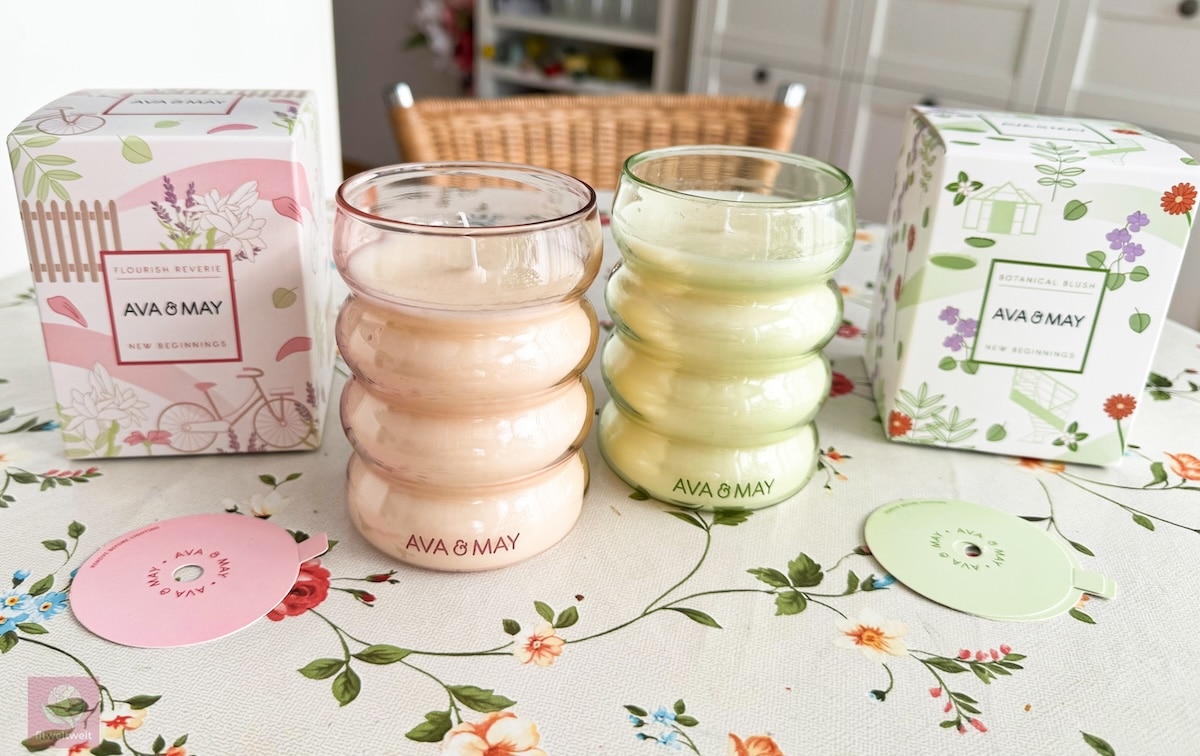 AVA and MAY Erfahrungen Flourish Reverie Botanical Blush Duftkerze Frühling