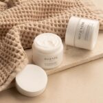 Barrier Repair Moisturizer Rosental Organics Erfahrungen. Rosental Organics Enzyme Cleanser auf Holzschale mit Tuch – Natural Beauty Routine, Longevity Skin und Holistic Healing mit Rabattcode und Slow Aging Code