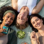 Everydays Produkte Erfahrungen 2026 Aminosäuren Wirkung Testbericht Rabattcode "CATHIEVERYDAYS" Frauen mit gesunder Ernährung Beeren und Supplements im Alltag Longevity Lifestyle